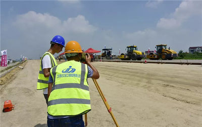 海啟高速重要節(jié)點(diǎn)圓滿(mǎn)推進(jìn) 路面工程正式啟動(dòng)，工程技術(shù)服務(wù)保駕護(hù)航